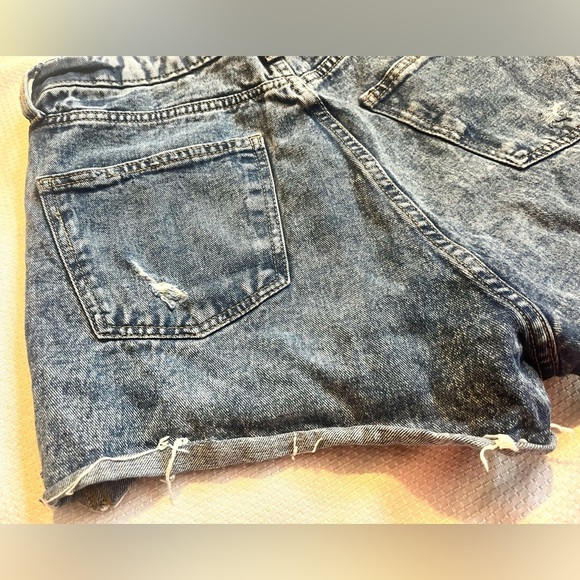 Wild Fable Denim Distressed Highest Rise Cutoff Women's Shorts Size 10 - Picture 8 of 15
